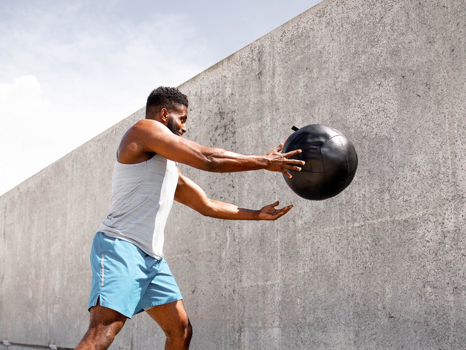 3 Summer-Friendly 30-Day Strength Training Challenges - Antsy Labs