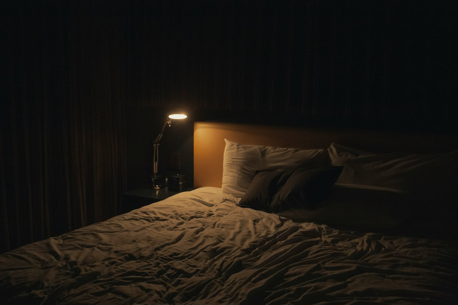 The First Wake Induced Lucid Dream Method: Wake Back To Bed (WBTB) - Antsy Labs